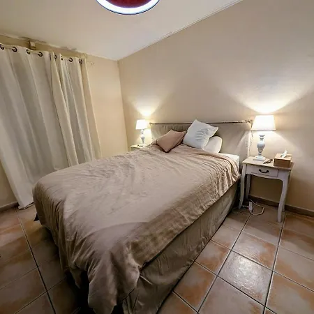 Vila Detached House In A Quiet Location With A Pool